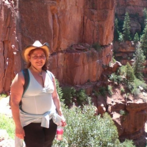 Here I am passing after the Supai Tunnel down the North Kaibab Trail